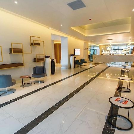 Batumi Aparthotel Orbi Twin Skyscraper Dış mekan fotoğraf