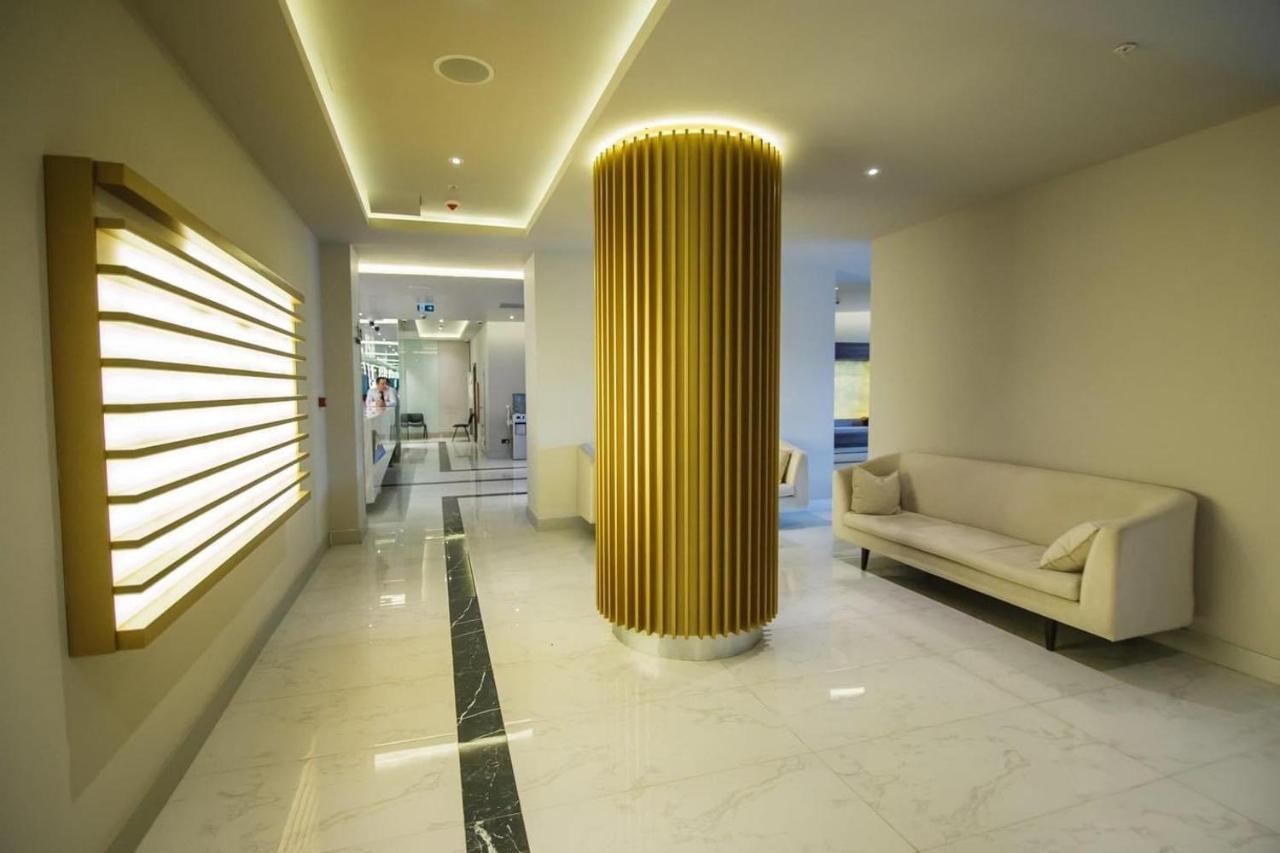 Batumi Aparthotel Orbi Twin Skyscraper Dış mekan fotoğraf
